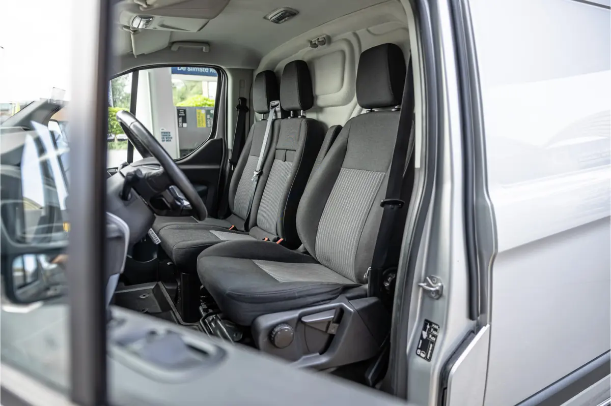 270 2.2 TDCI | Cruise control | PDC | Airco | 3-Zitter | Trekhaak | Bluetooth | Orig. NL auto | Nieuwe APK