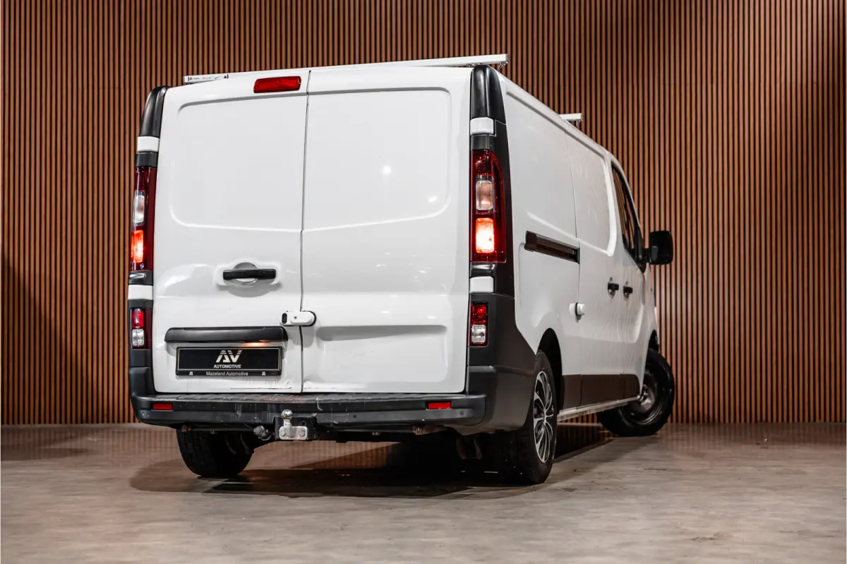 1.6 dCi L2H1 | Navigatie | Trekhaak | Airco | Cruise control | Bluetooth | Elek ramen | Nieuwe APK | Orig. NL auto