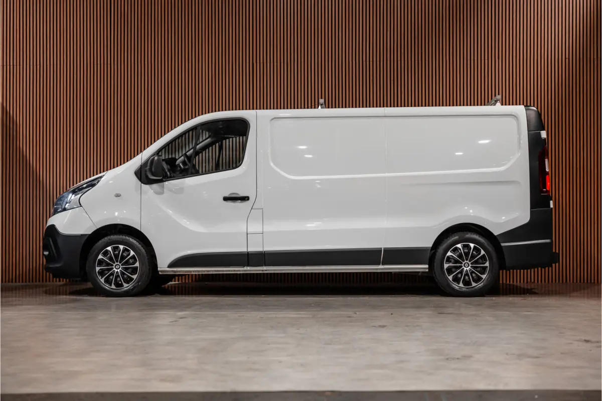 1.6 dCi L2H1 | Navigatie | Trekhaak | Airco | Cruise control | Bluetooth | Elek ramen | Nieuwe APK | Orig. NL auto