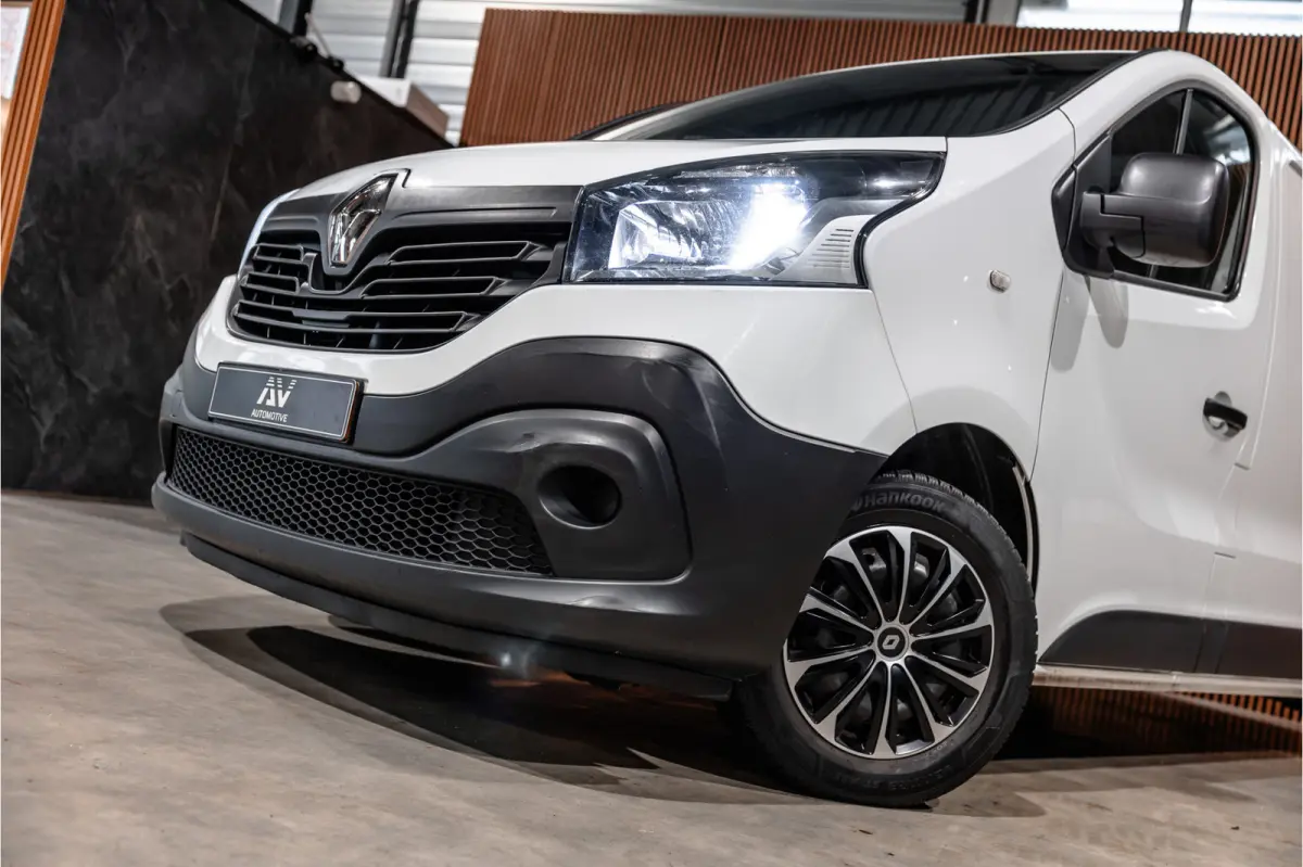 1.6 dCi L2H1 | Navigatie | Trekhaak | Airco | Cruise control | Bluetooth | Elek ramen | Nieuwe APK | Orig. NL auto