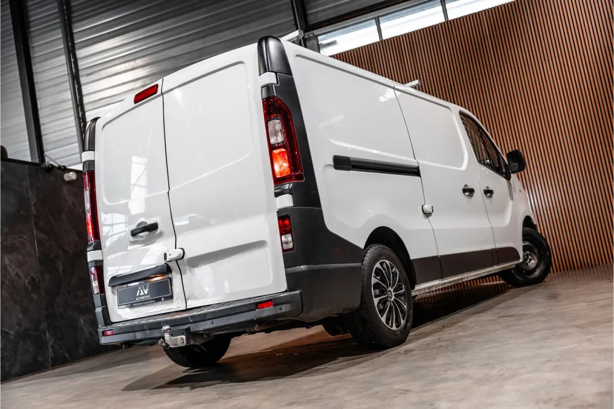 1.6 dCi L2H1 | Navigatie | Trekhaak | Airco | Cruise control | Bluetooth | Elek ramen | Nieuwe APK | Orig. NL auto