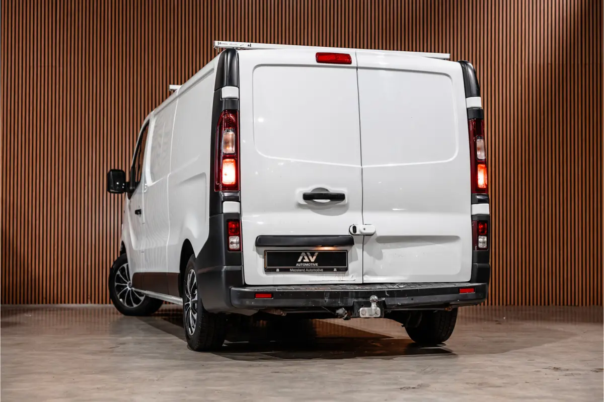 1.6 dCi L2H1 | Navigatie | Trekhaak | Airco | Cruise control | Bluetooth | Elek ramen | Nieuwe APK | Orig. NL auto