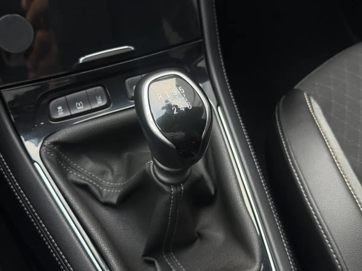 1.2 Turbo Elegance Navi|Camera|Carplay|D-riem vv in 2024|Clima|Cruise|N.A.P|APK tot 01-2028