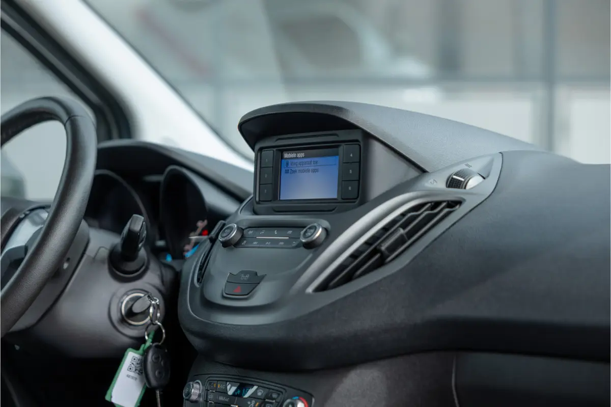 1.0 100 PK | Benzine | Navigatie | CarPlay | PDC | Stoelverwarming | Cruise control | MF Stuur | Airco | Nieuwe APK | Dealer onderhouden