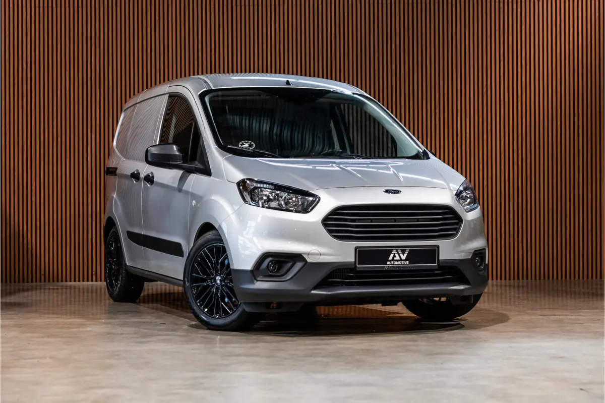1.0 100 PK | Benzine | Navigatie | CarPlay | PDC | Stoelverwarming | Cruise control | MF Stuur | Airco | Nieuwe APK | Dealer onderhouden