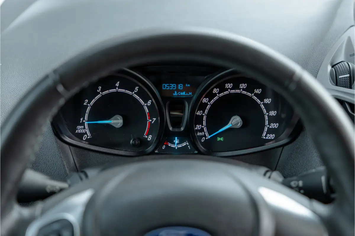 1.0 100 PK | Benzine | Navigatie | CarPlay | PDC | Stoelverwarming | Cruise control | MF Stuur | Airco | Nieuwe APK | Dealer onderhouden