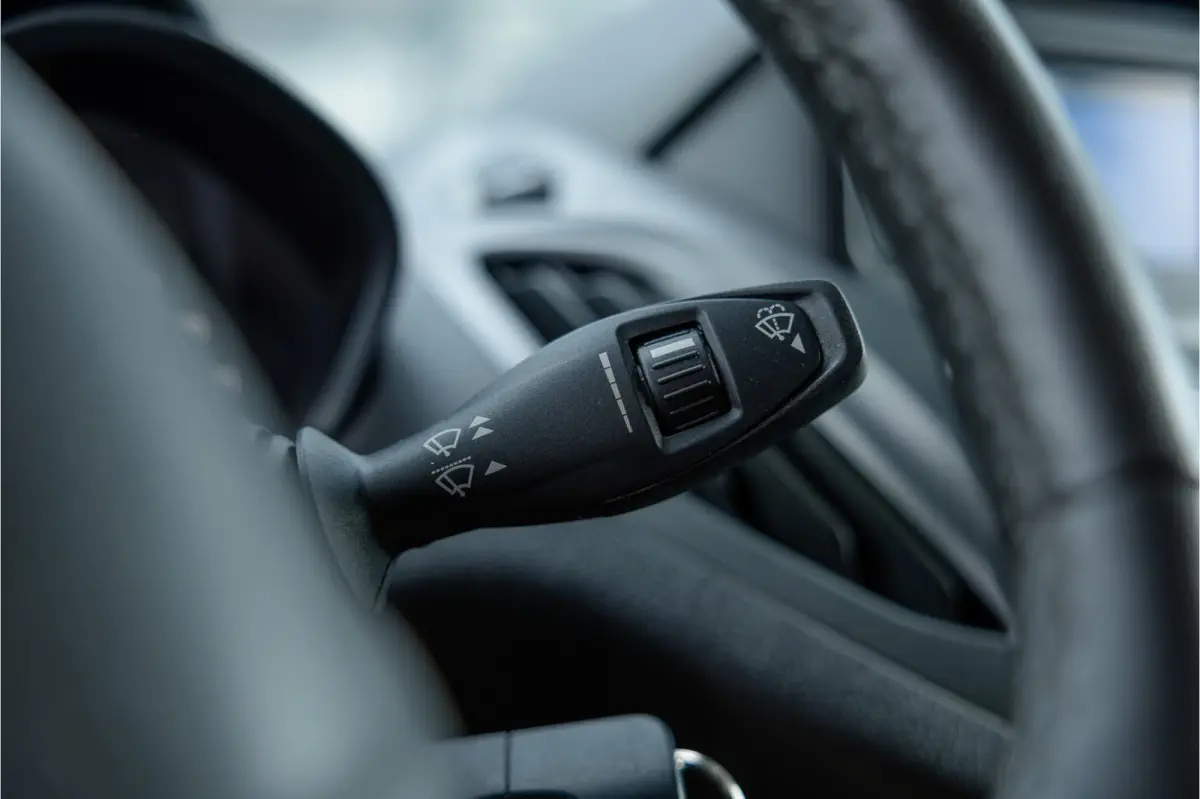 1.0 100 PK | Benzine | Navigatie | CarPlay | PDC | Stoelverwarming | Cruise control | MF Stuur | Airco | Nieuwe APK | Dealer onderhouden
