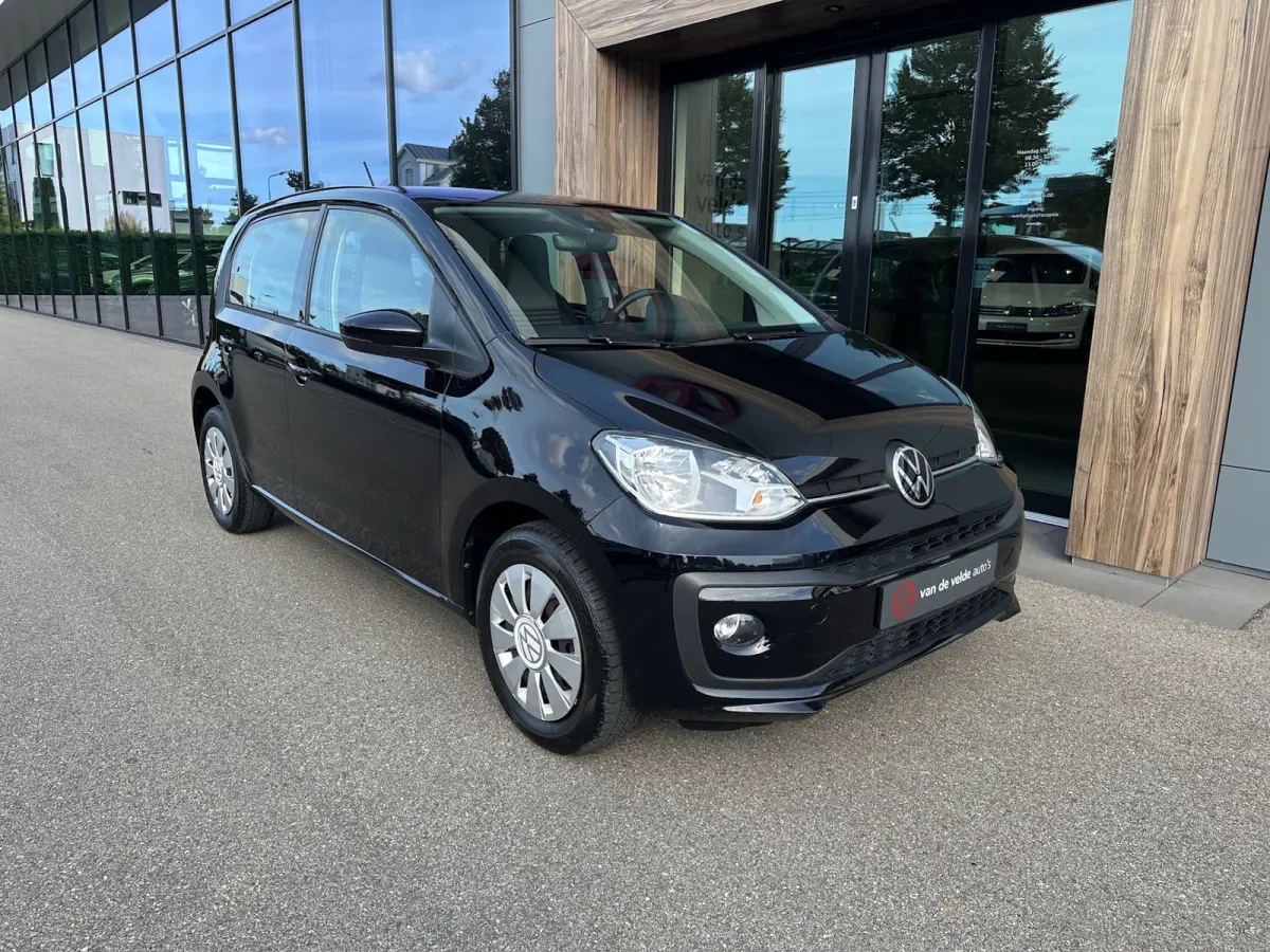 Up! 1.0 65pk Move Up! Cruise | Stoelverwarming | Camera | 4-season | Mistlampen | Bluetooth | Rijklaar incl. 1 jaar Bovag garantie