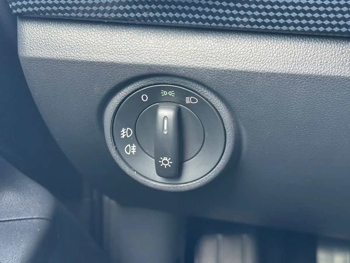 Up! 1.0 65pk Move Up! Cruise | Stoelverwarming | Camera | 4-season | Mistlampen | Bluetooth | Rijklaar incl. 1 jaar Bovag garantie