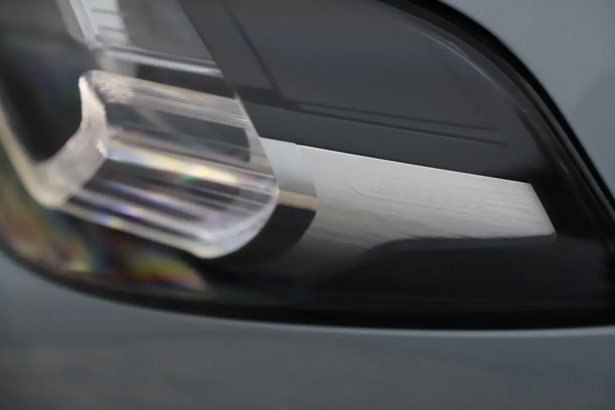 sDrive20i M Sport Business Edition Plus Automaat Panoramadak Leder Sportstoelen Head Up Display M Brooklyn Grau Sfeerverlichting LED Stuur & Stoelverwarming
