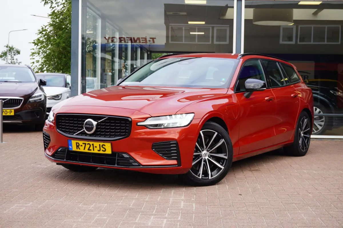 2.0 T6 Plug-in hybrid AWD Plus Dark | Automaat | 113.000KM | Vol opties | 2022 | Dealerauto | Inruil mogelijk