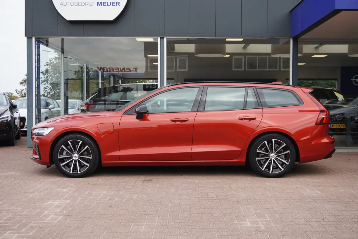 2.0 T6 Plug-in hybrid AWD Plus Dark | Automaat | 113.000KM | Vol opties | 2022 | Dealerauto | Inruil mogelijk