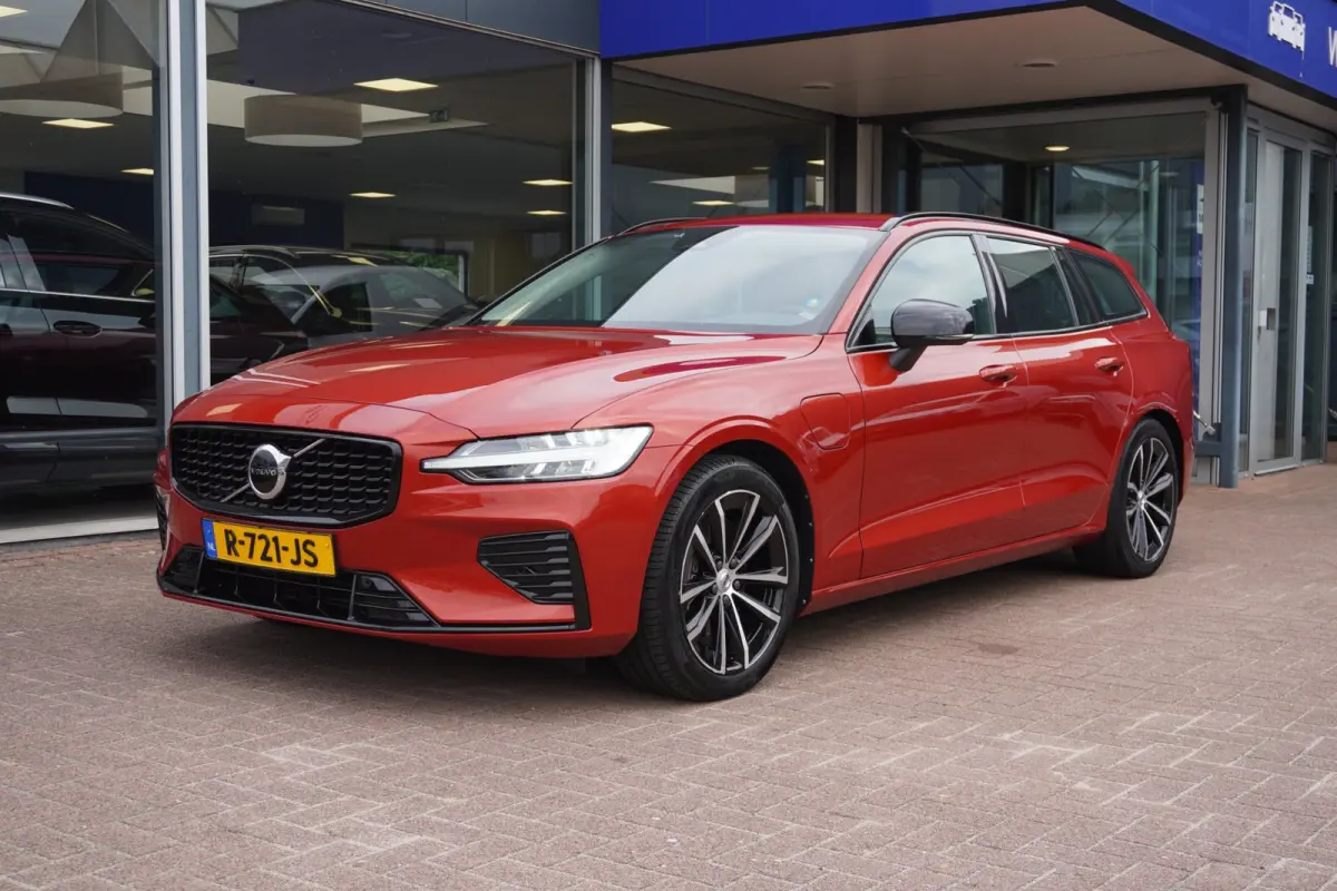 2.0 T6 Plug-in hybrid AWD Plus Dark | Automaat | 113.000KM | Vol opties | 2022 | Dealerauto | Inruil mogelijk