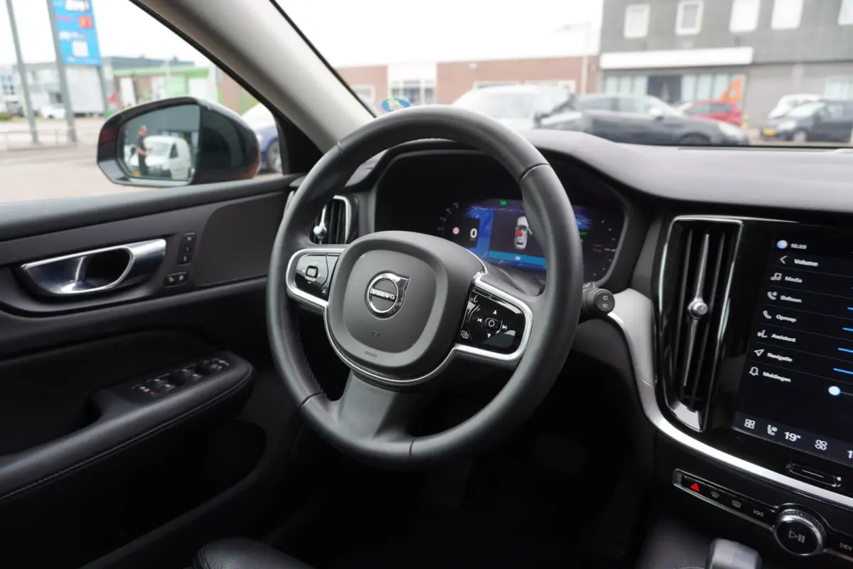 2.0 T6 Plug-in hybrid AWD Plus Dark | Automaat | 113.000KM | Vol opties | 2022 | Dealerauto | Inruil mogelijk