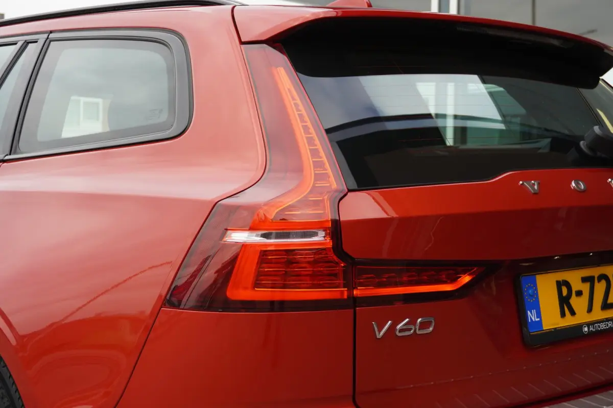 2.0 T6 Plug-in hybrid AWD Plus Dark | Automaat | 113.000KM | Vol opties | 2022 | Dealerauto | Inruil mogelijk