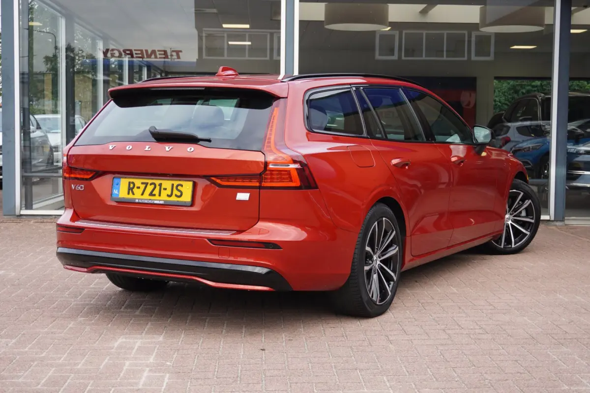 2.0 T6 Plug-in hybrid AWD Plus Dark | Automaat | 113.000KM | Vol opties | 2022 | Dealerauto | Inruil mogelijk