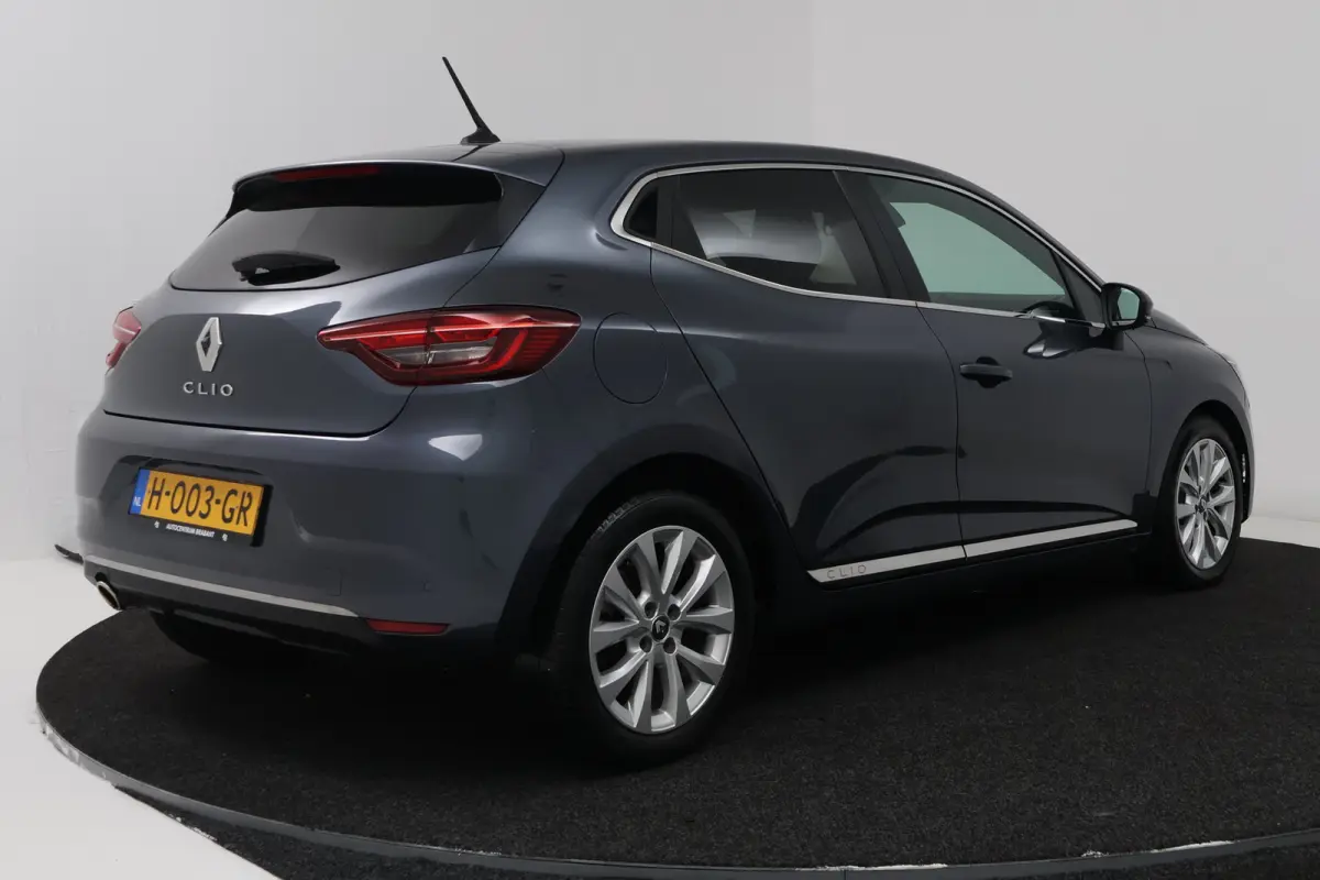 1.0 TCe Intens (CAMERA, NAVIGATIE, CRUISE CONTROL, PARKEERSENSOREN)