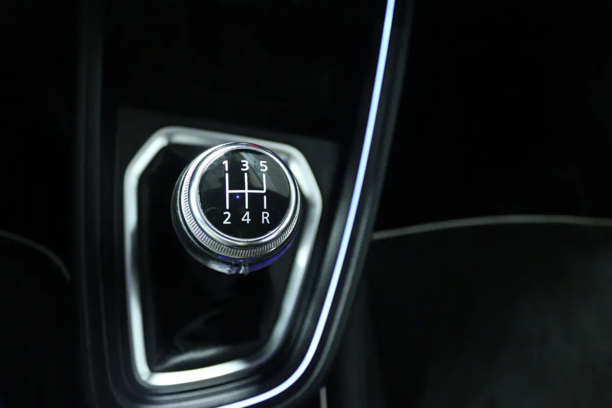 1.0 TCe Intens (CAMERA, NAVIGATIE, CRUISE CONTROL, PARKEERSENSOREN)