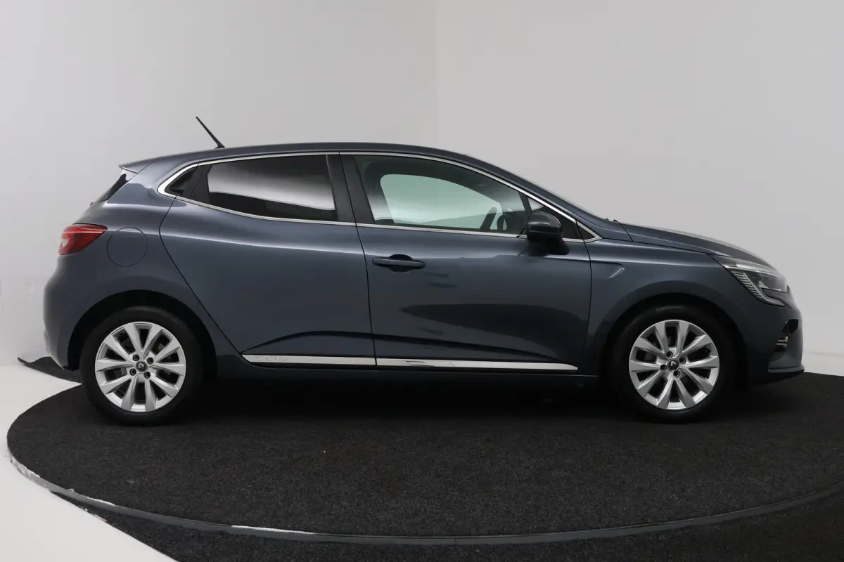 1.0 TCe Intens (CAMERA, NAVIGATIE, CRUISE CONTROL, PARKEERSENSOREN)