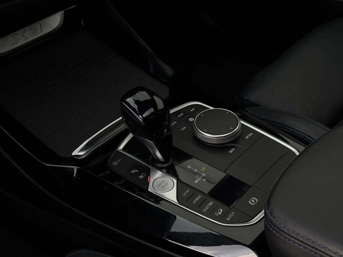 xDrive30e M-Sport | Pano | HUD | ACC | Leder | memory | Harman Kardon