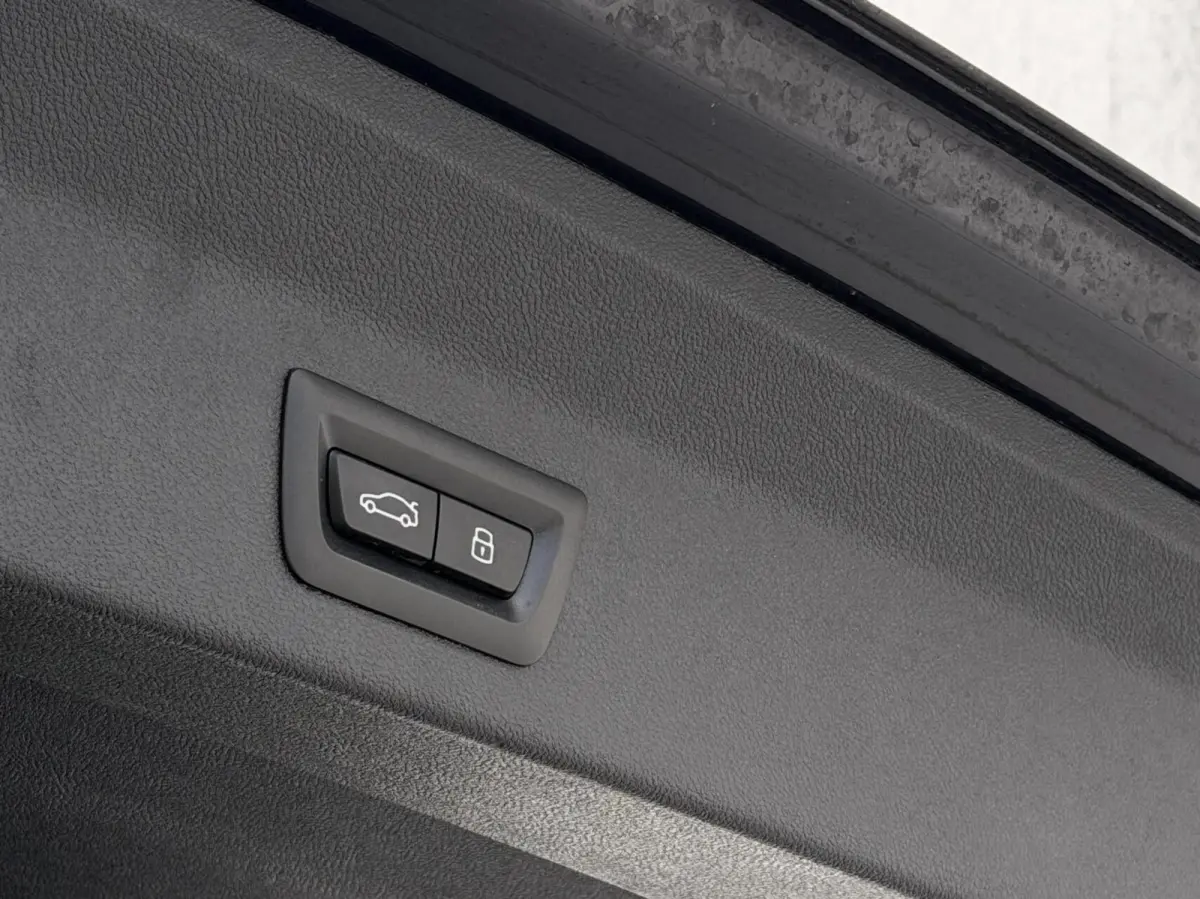 xDrive30e M-Sport | Pano | HUD | ACC | Leder | memory | Harman Kardon