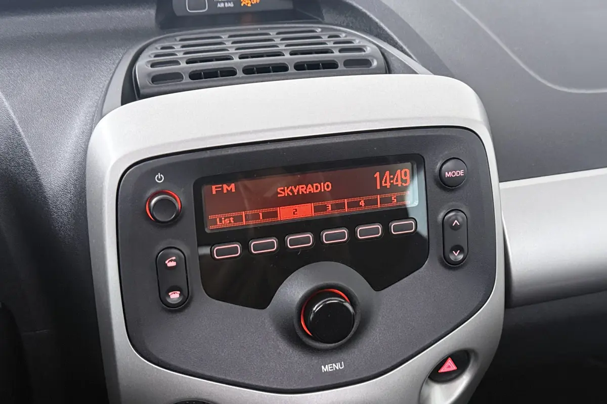 1.0 VTi Active (CABRIO TOP, BLUETOOTH, AIRCO)