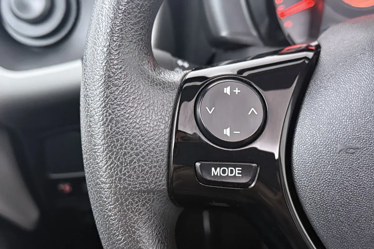 1.0 VTi Active (CABRIO TOP, BLUETOOTH, AIRCO)