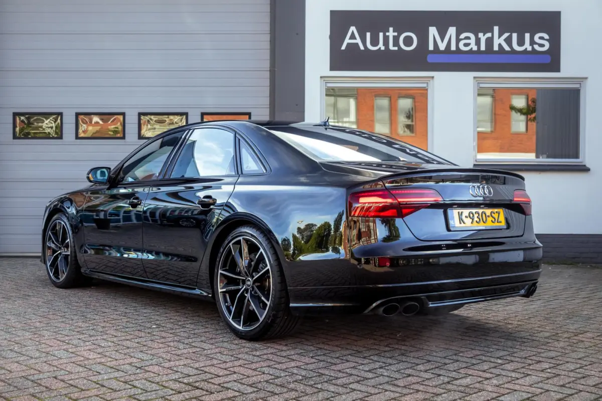 4.0 TFSI S8 plus|Keramisch|B&O|Matrix|Softclose|Night-Vision|Carbon