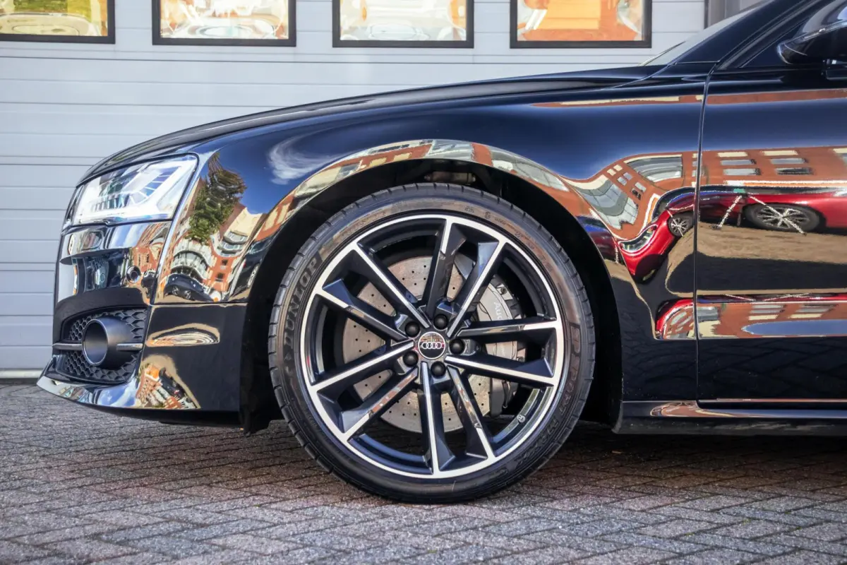 4.0 TFSI S8 plus|Keramisch|B&O|Matrix|Softclose|Night-Vision|Carbon