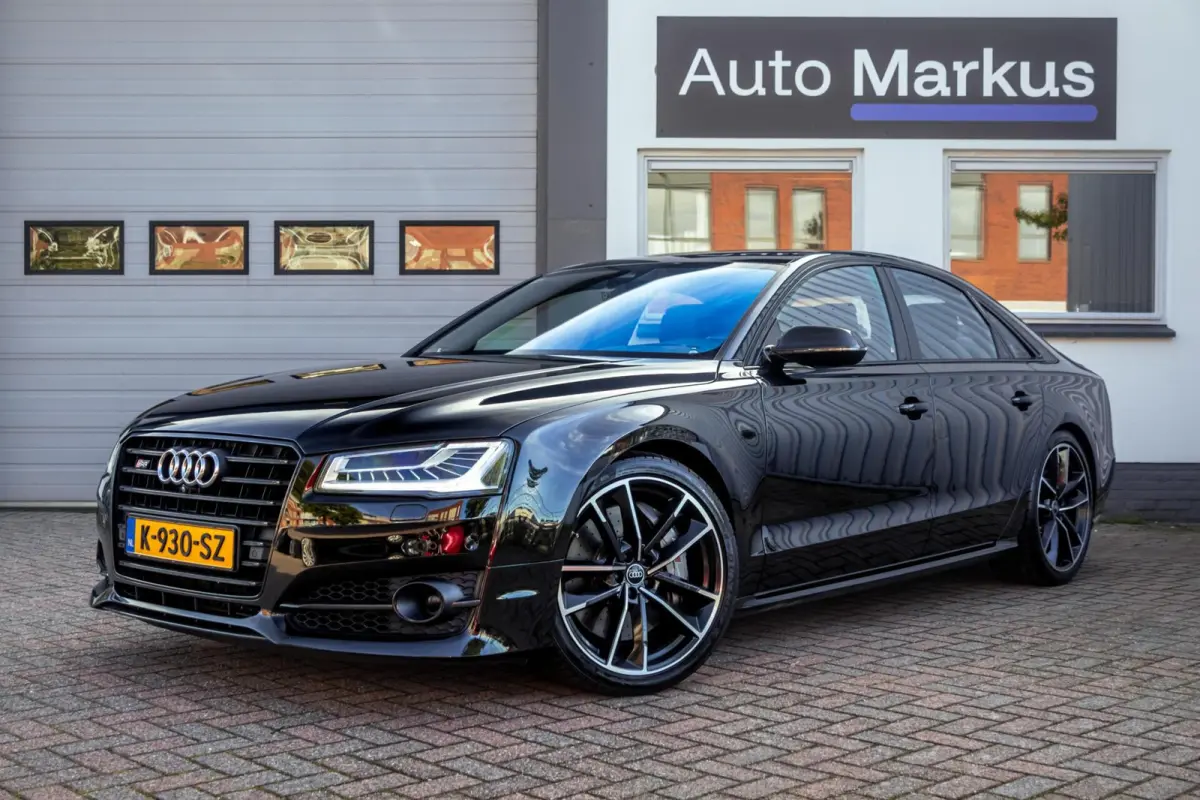 4.0 TFSI S8 plus|Keramisch|B&O|Matrix|Softclose|Night-Vision|Carbon