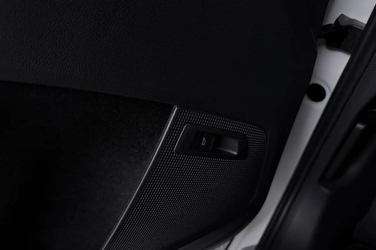 1.5 TSI Limited Business Edition (TREKHAAK AFNEEMBAAR, CANTON, STOELVERWARMING, CAMERA, CRUISE ADAPTIEF)