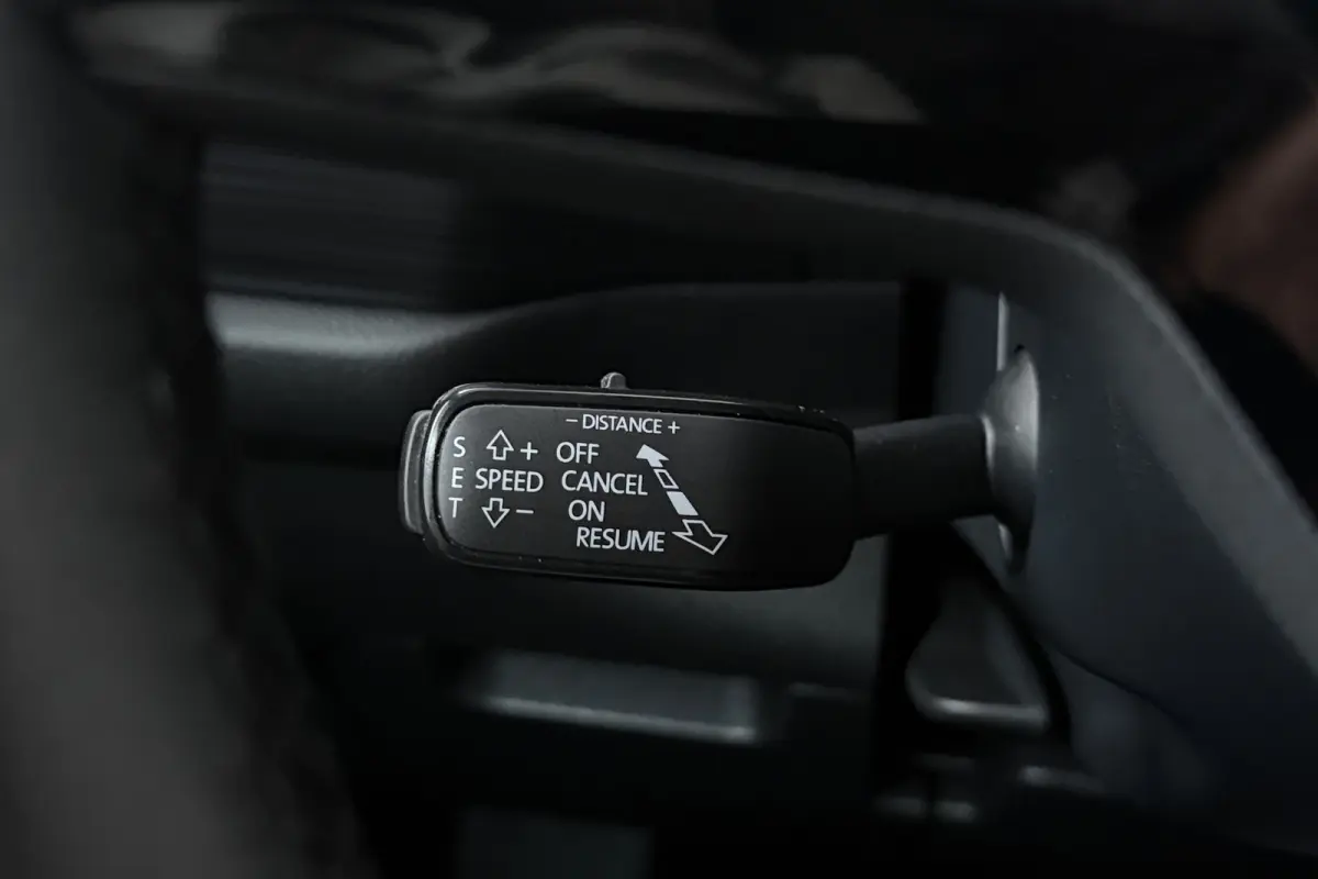 1.5 TSI Limited Business Edition (TREKHAAK AFNEEMBAAR, CANTON, STOELVERWARMING, CAMERA, CRUISE ADAPTIEF)