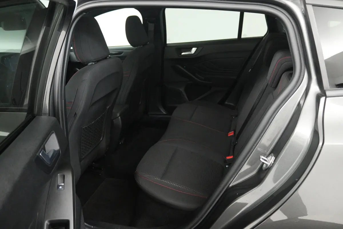 1.5 EcoBoost Vignale (PANORAMADAK, STOEL/STUUR VERWARMING, CAMERA, CRUISE CONTROL ADAPTIEF, TREKHAAK)
