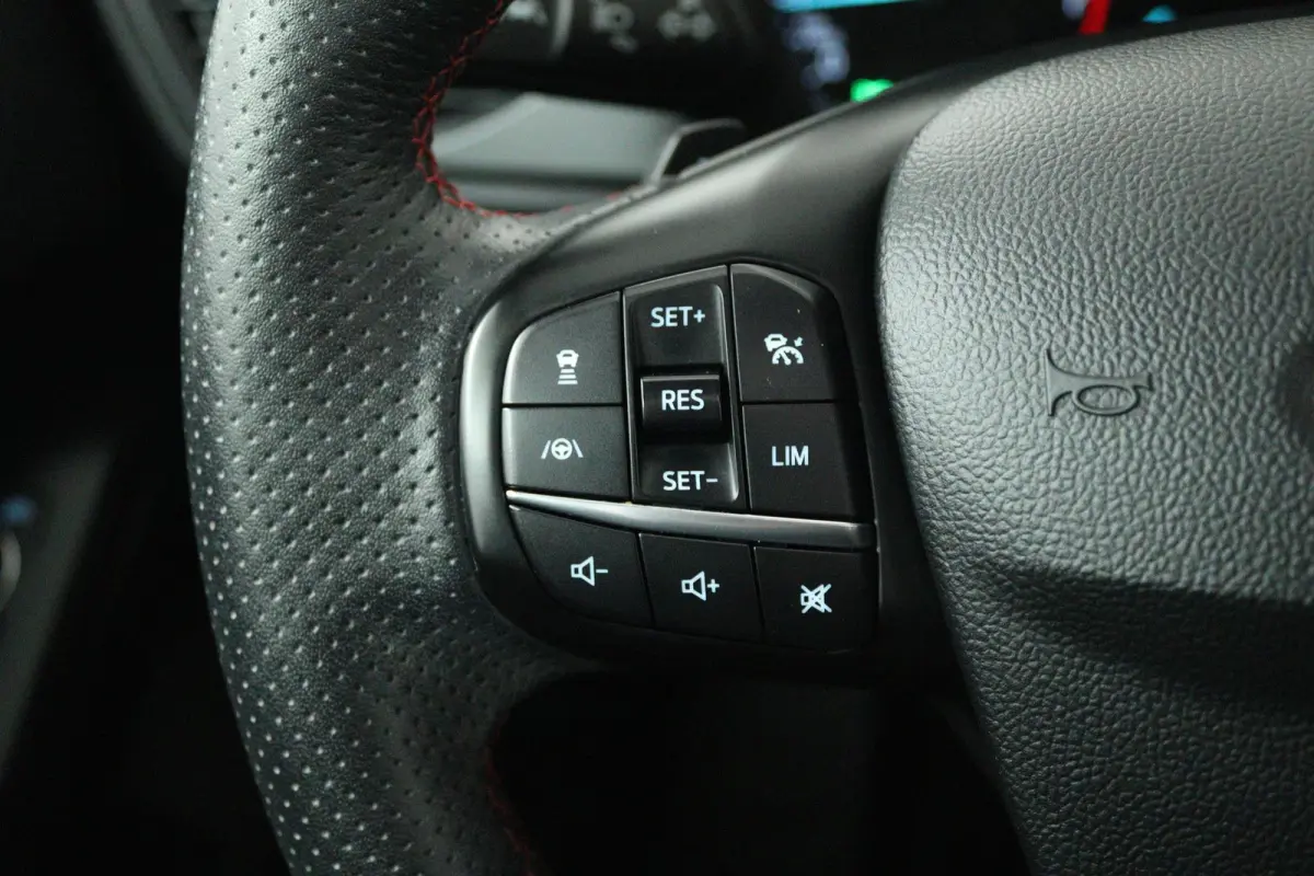 1.5 EcoBoost Vignale (PANORAMADAK, STOEL/STUUR VERWARMING, CAMERA, CRUISE CONTROL ADAPTIEF, TREKHAAK)