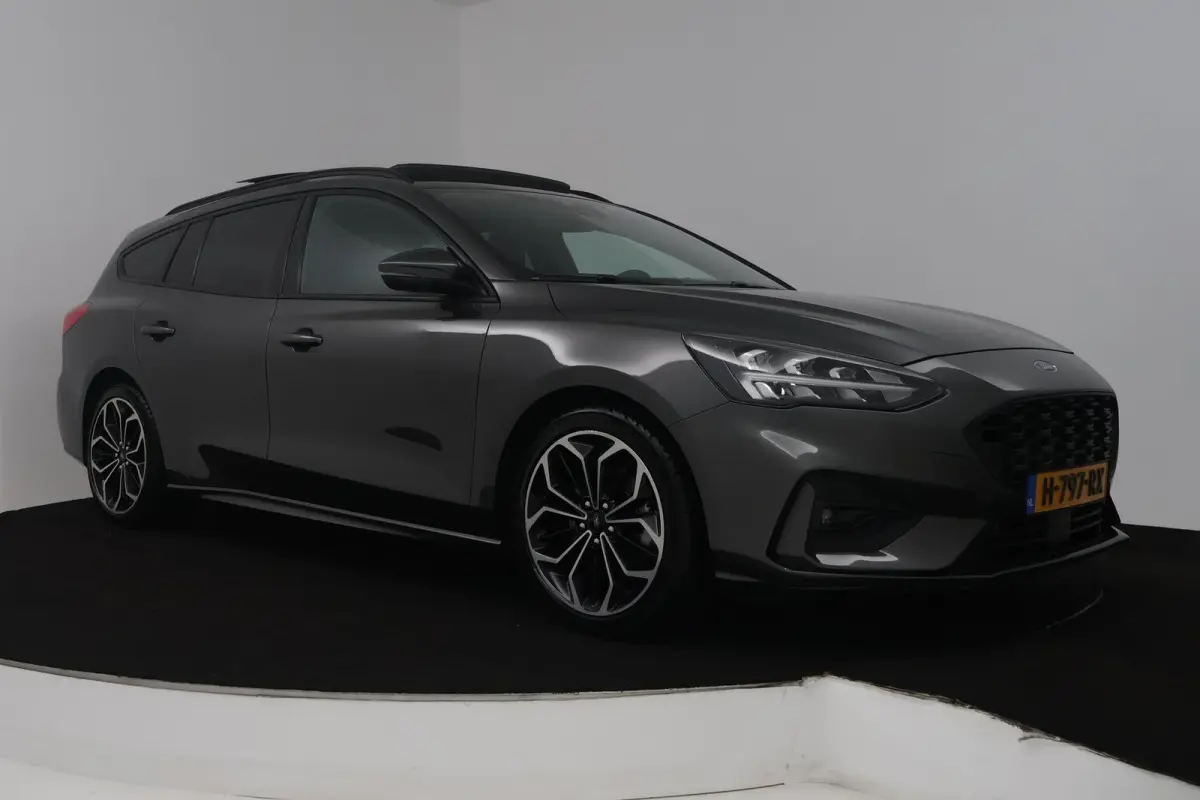 1.5 EcoBoost Vignale (PANORAMADAK, STOEL/STUUR VERWARMING, CAMERA, CRUISE CONTROL ADAPTIEF, TREKHAAK)