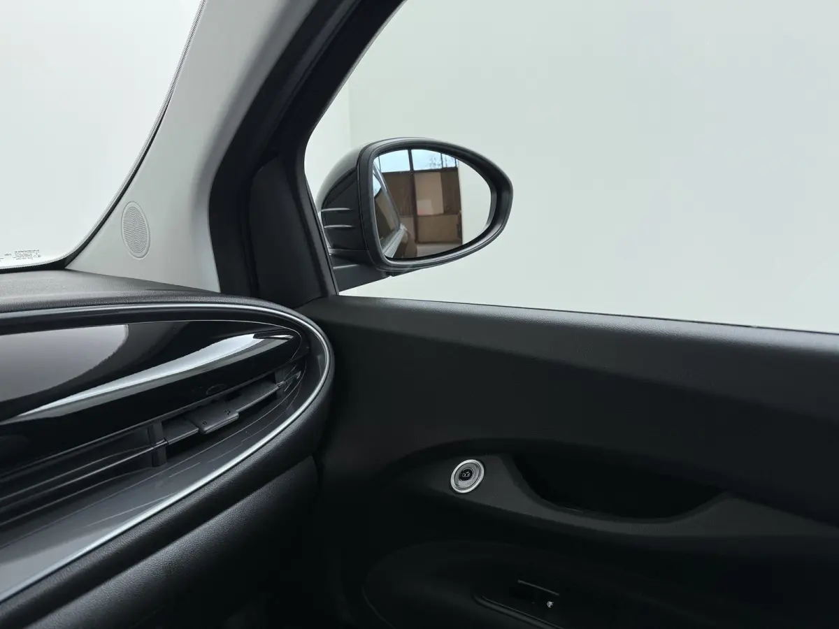 Torino | 10,25" touchscreen radio met Bluetooth, DAB & USB | Automatische airconditioning | Cruise control