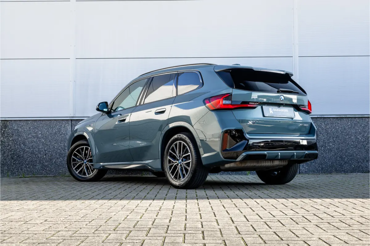 xDrive30e M Sport Pano / Leder / Harman Kardon / 360 camera / Head-up / Massage stoel /