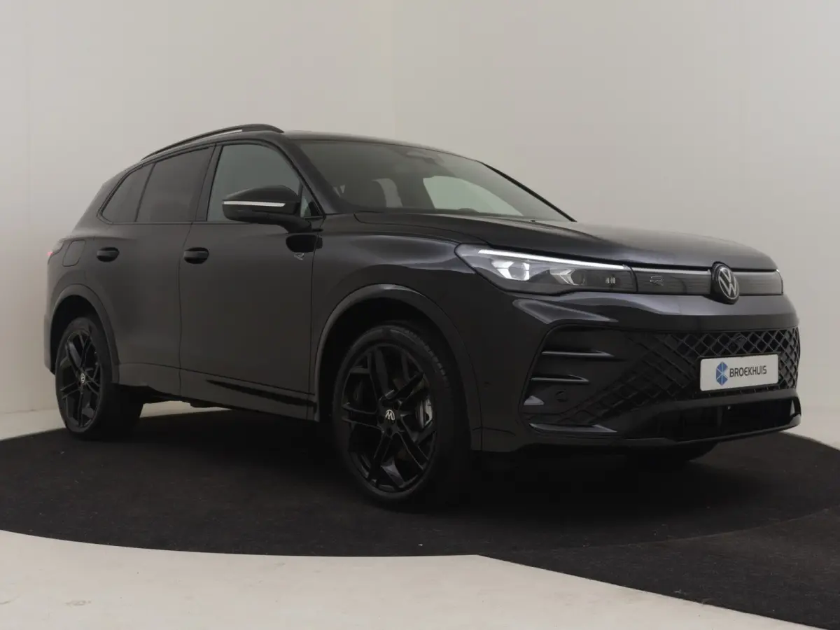 R-Line Edition - eHybrid | 'App-Connect' draadloze smartphone integratie | Automatische afstandsregeling (Adaptive Cruise Control) | Diefstalalarm
