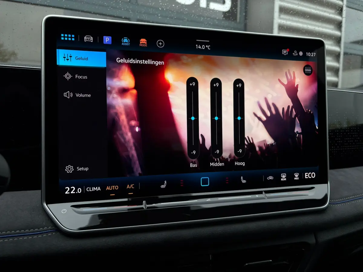 R-Line Edition - eHybrid | 'App-Connect' draadloze smartphone integratie | Automatische afstandsregeling (Adaptive Cruise Control) | Diefstalalarm