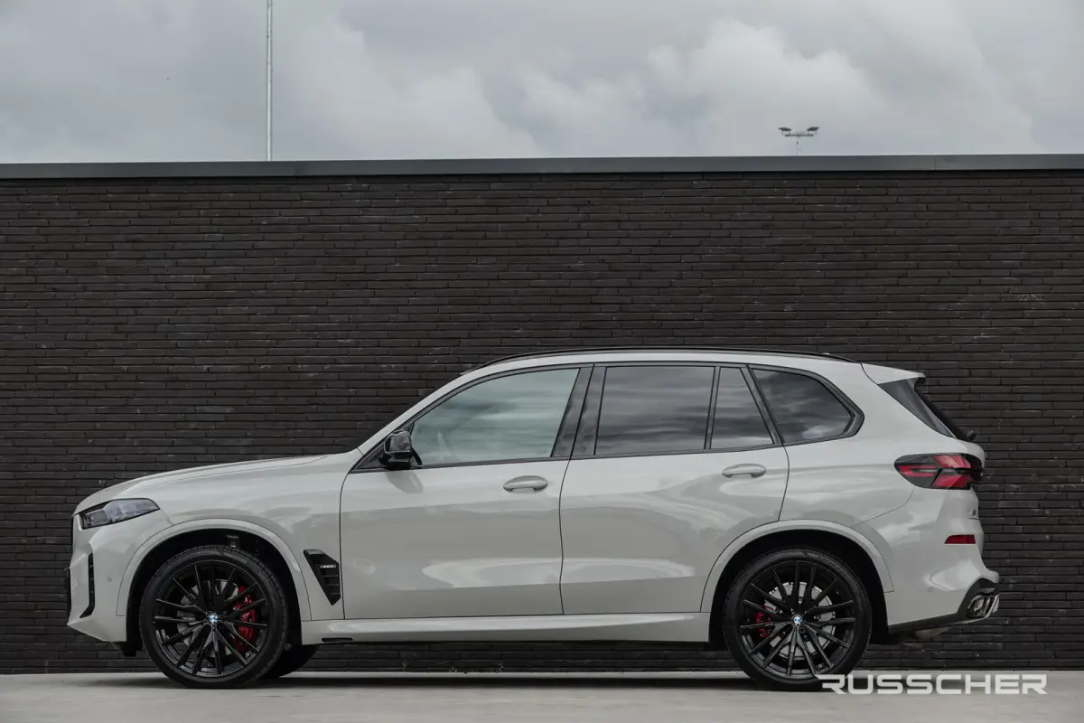 M60i 530Pk Aut. xDrive | M-Sport Pro | M-Sport Seats | Panoramadak | Head-Up Display | 360° Camera | 22''