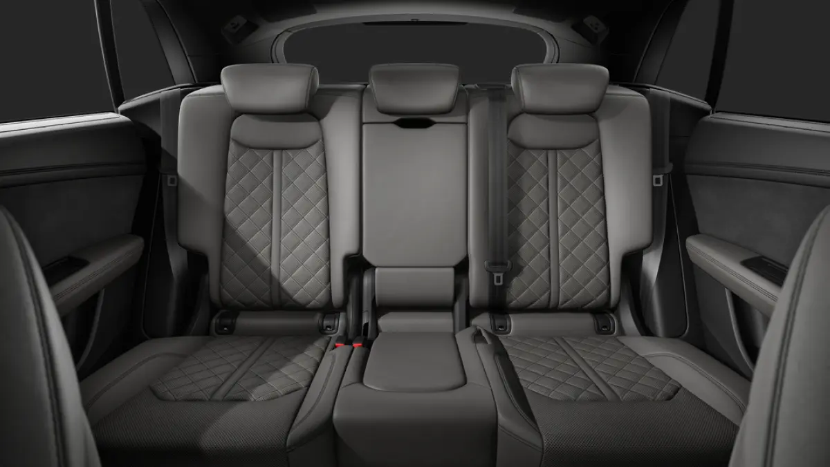 Pro Line S Plus | Achterbank plus | Adaptive air suspension | Elektrisch verstelbaar stuur