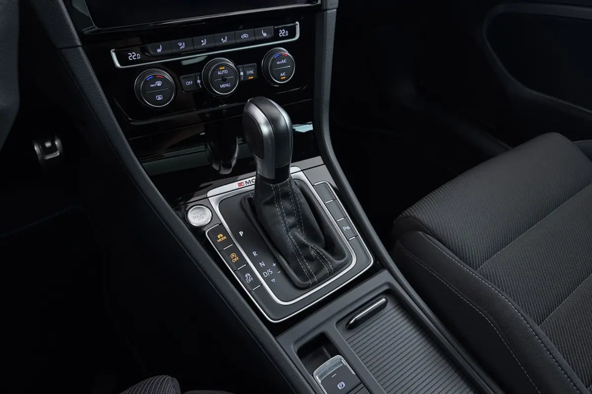 2.0 TSI 4Motion R | MILTEK | Maxton Design | Panoramadak | Camera | CarPlay | Stoelverwarming | Adap. Cruise |