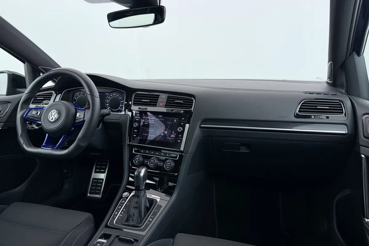 2.0 TSI 4Motion R | MILTEK | Maxton Design | Panoramadak | Camera | CarPlay | Stoelverwarming | Adap. Cruise |