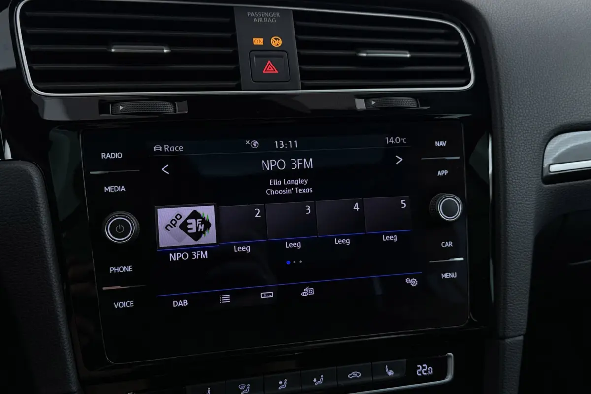 2.0 TSI 4Motion R | MILTEK | Maxton Design | Panoramadak | Camera | CarPlay | Stoelverwarming | Adap. Cruise |