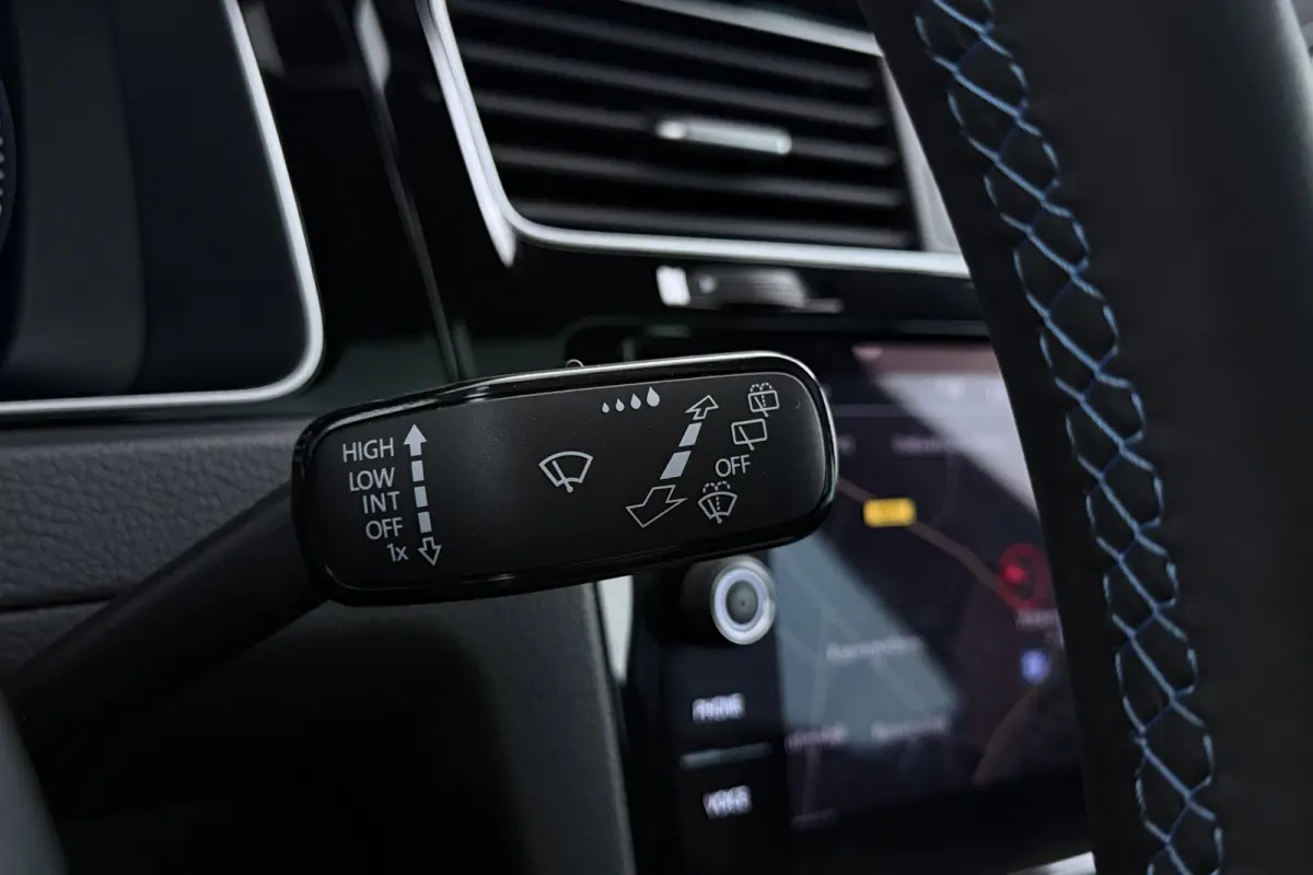 2.0 TSI 4Motion R | MILTEK | Maxton Design | Panoramadak | Camera | CarPlay | Stoelverwarming | Adap. Cruise |
