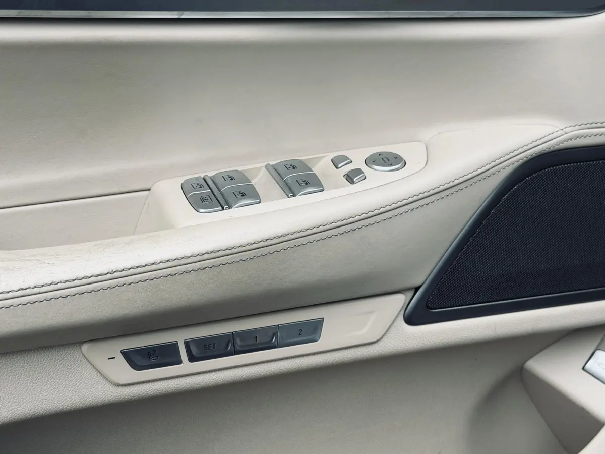 740Li High Executive