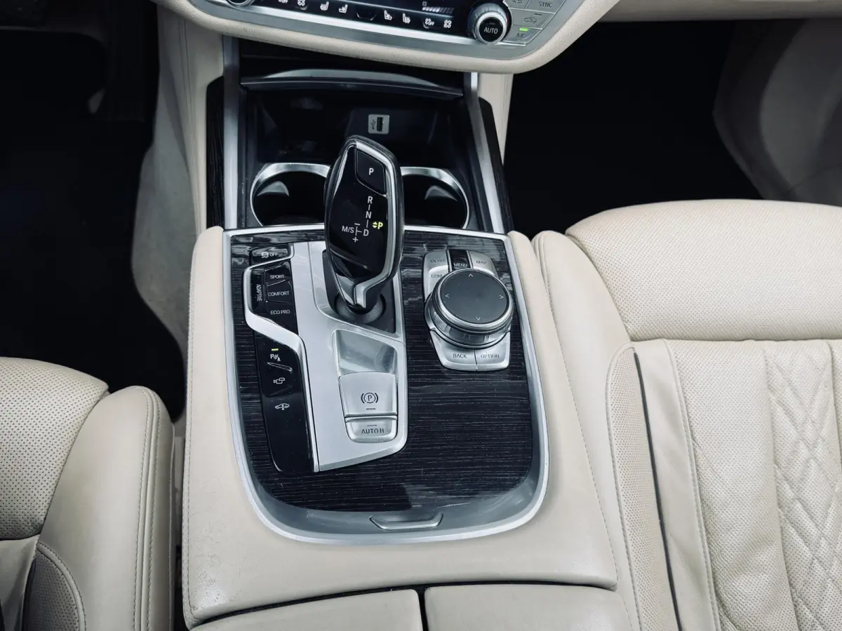 740Li High Executive