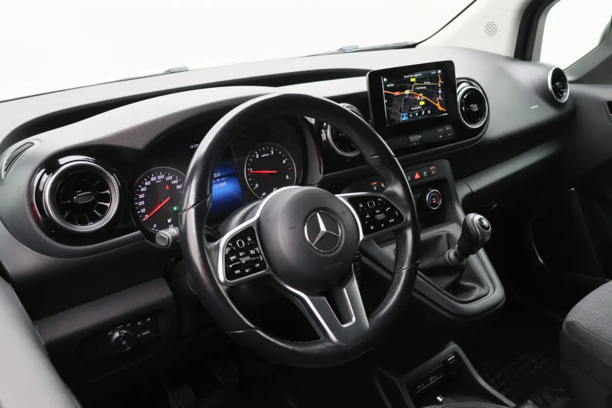 112 CDI L1 Pro Airco, Stoelverwarming, Camera, Cruise, Apple Carplay, DAB, PDC, LED