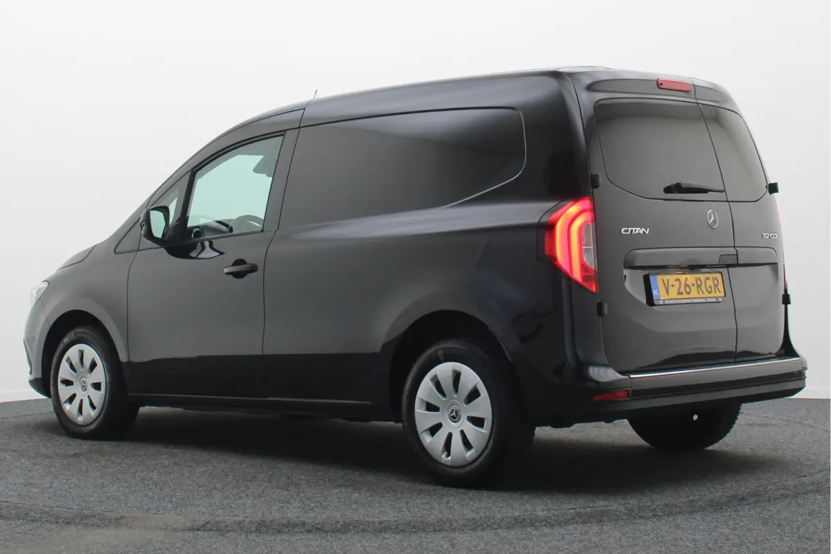 112 CDI L1 Pro Airco, Stoelverwarming, Camera, Cruise, Apple Carplay, DAB, PDC, LED