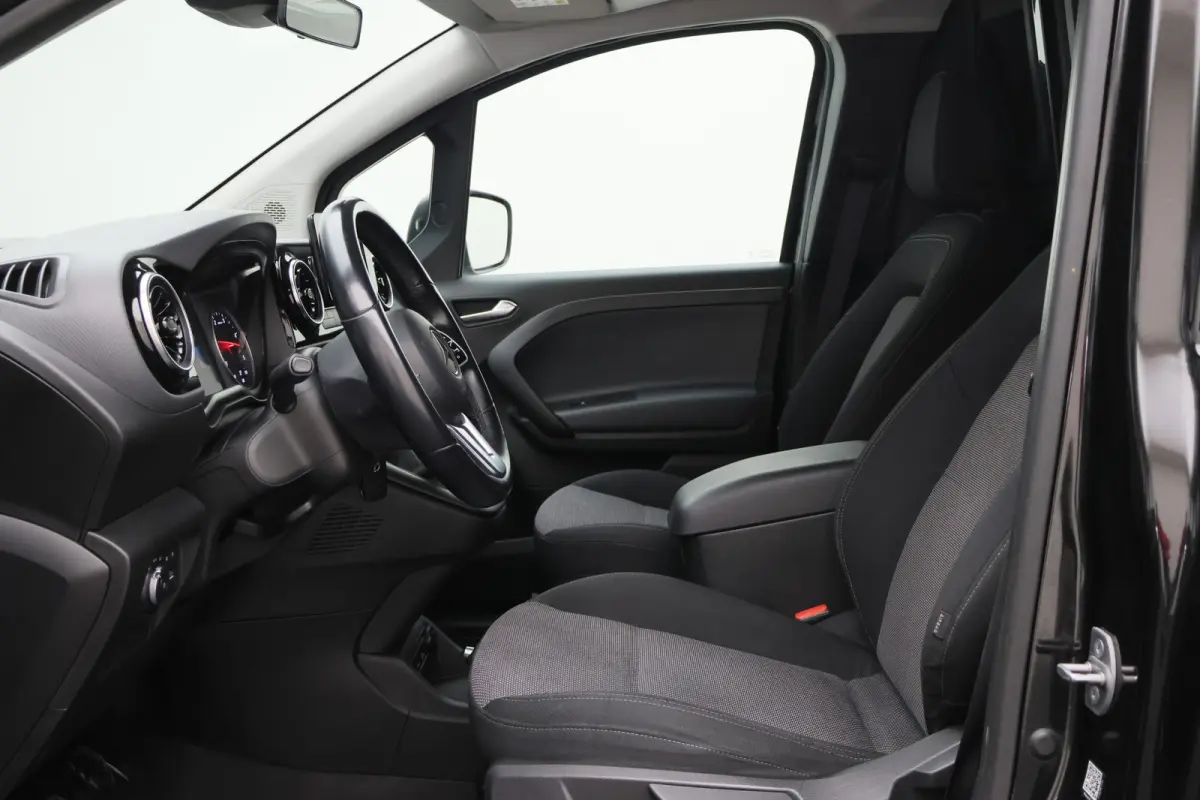 112 CDI L1 Pro Airco, Stoelverwarming, Camera, Cruise, Apple Carplay, DAB, PDC, LED